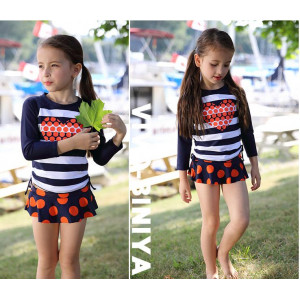 Long-sleeved sunscreen split swimsuit diving surfing suit special sunscreen and quick-drying characteristics of three-piece swimsuit + swim trunks + swimming cap set